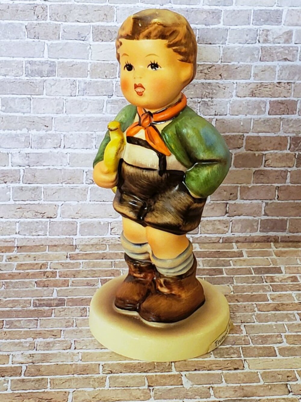 Goebel Hummel Figurine "Trumpet Boy" 1997 5" Last Bee TMK-5 W Germany Vintage